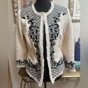 CHICOS IVORY & BLACK BEAD EMBELLISHED EMBROIDERED KNIT RAW EDGE OPEN JACKET SZ 0